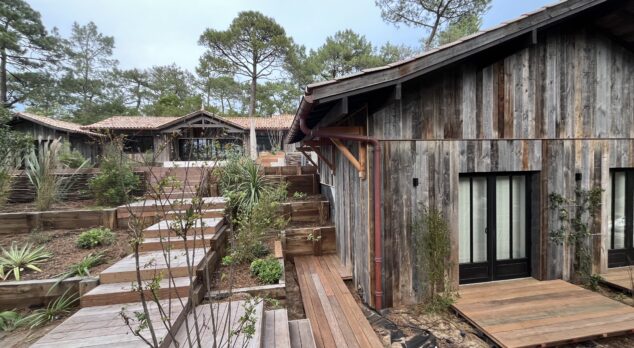 Magnifique Projet sur mesure : Terrasse bois exotique, piscine, allées, escaliers, balcons