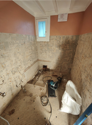 Rénovation complète d’une Salle de Bain Carrelée